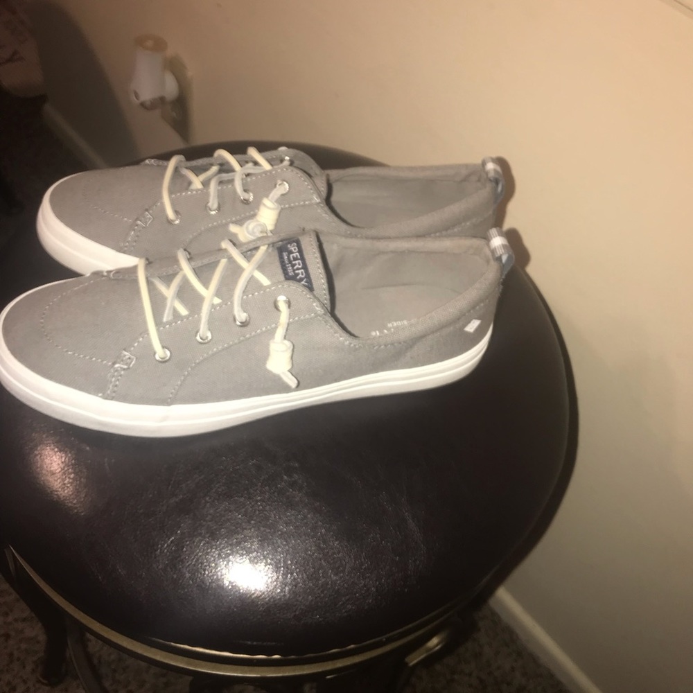 Shoes - Picture 3 of 7